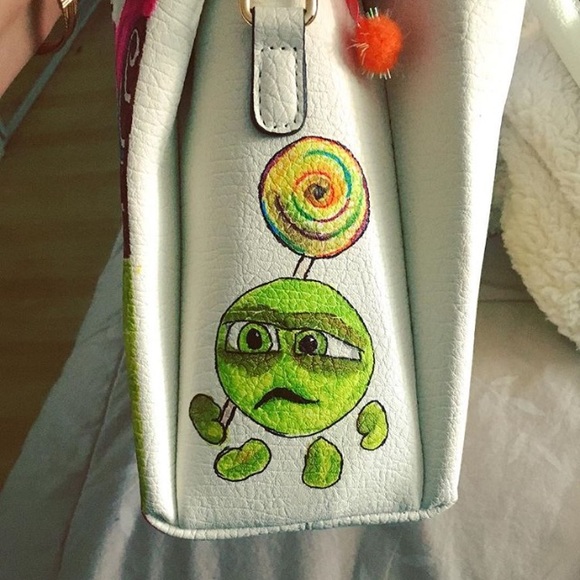 Meet your Posher, Roxanne - Picture 3 of 6